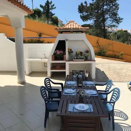Casa Da Encosta Na Villa *