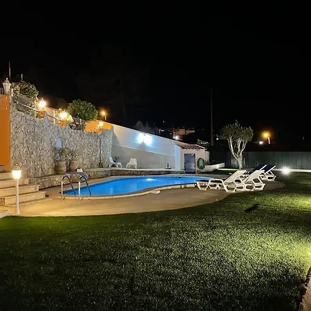Villa Casa Da Encosta Na *